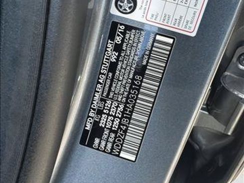 Used 2017 Mercedes-Benz E 300 image 21