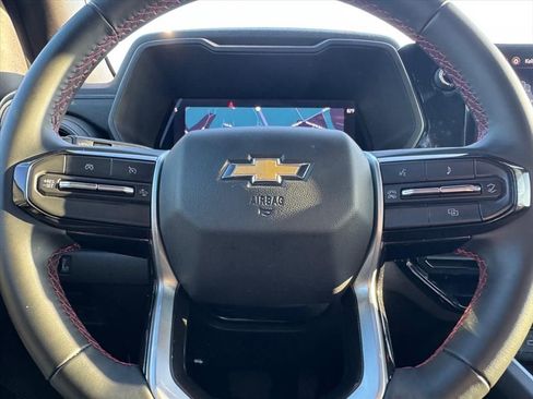 Used 2025 Chevrolet Colorado W/T w/ Advanced Trailering Package RWD image 16