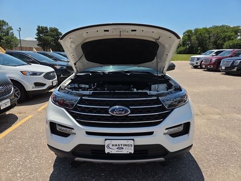 Certified 2022 Ford Explorer XLT w/ Equipment Group 202A AWD/4WD image 13