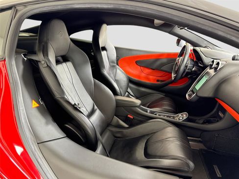 Used 2019 McLaren 600LT image 24