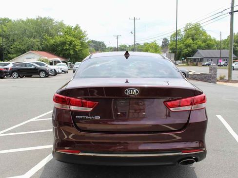 Used 2017 Kia Optima LX w/ Convenience Package FWD image 6