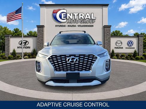 Used 2022 Hyundai Palisade SEL w/ Convenience Package AWD/4WD image 2
