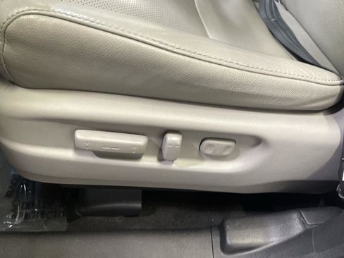 Used 2023 Honda Passport EX-L image 12