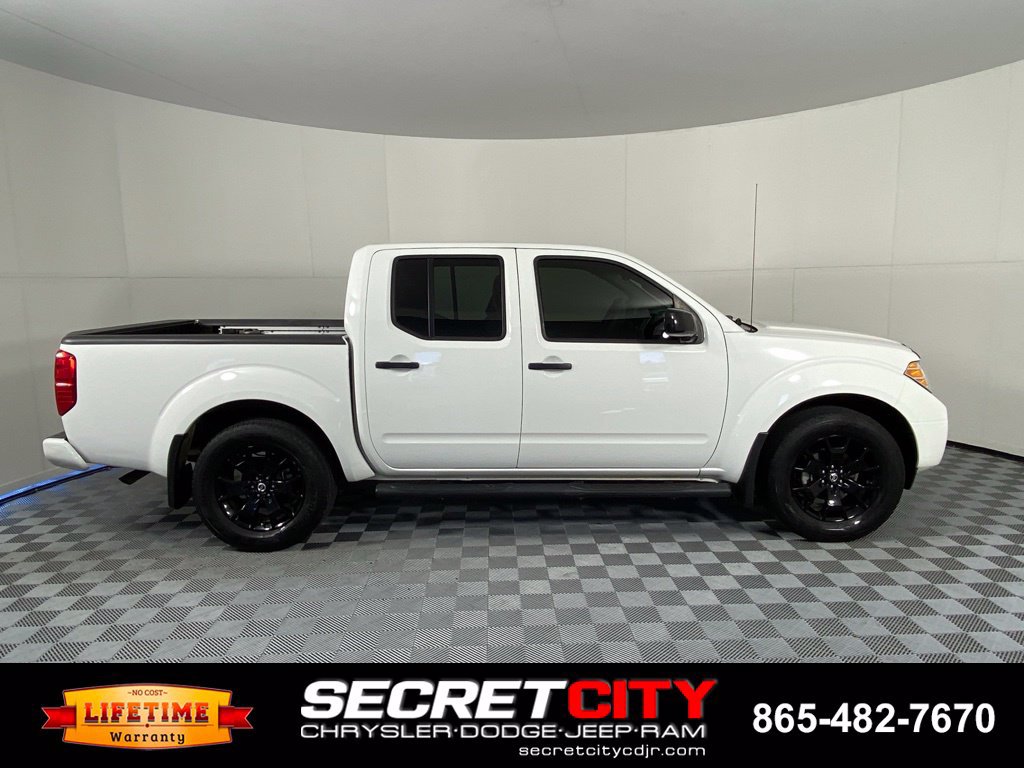 Used 2021 Nissan Frontier SV w/ Midnight Edition Floor Mats RWD image 8