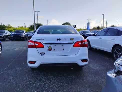 Used 2018 Nissan Sentra S FWD image 3