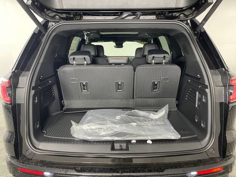 New 2026 GMC Acadia Denali Ultimate w/ LPO, Illumination Package AWD/4WD image 17