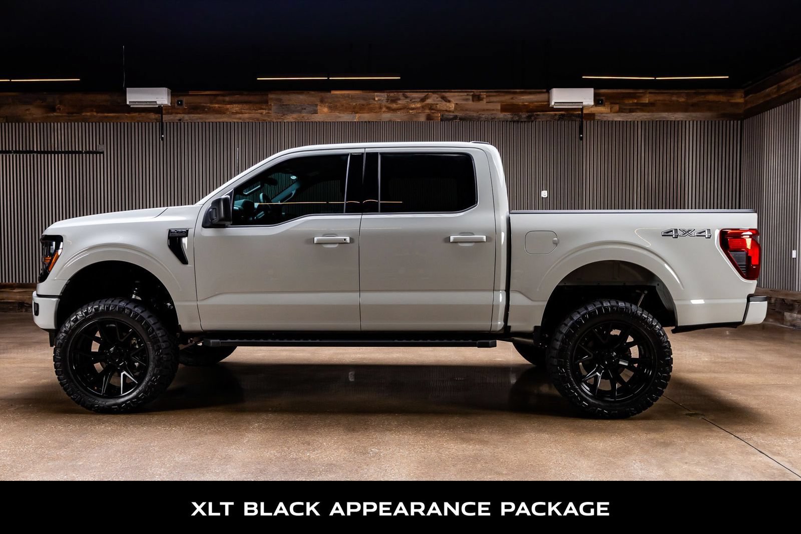 Used 2026 Ford F150 XLT w/ XLT Black Appearance Package AWD/4WD image 6
