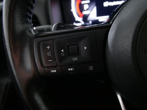 Used 2022 Nissan Rogue Platinum w/ Head-Up Display Package image 23