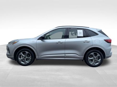 Used 2024 Ford Escape ST-Line w/ Tech Pack #1 AWD/4WD image 2