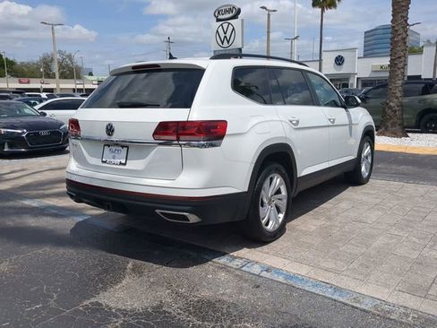 Certified 2023 Volkswagen Atlas SE w/ Panoramic Sunroof Package FWD image 4