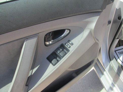Used 2008 Toyota Camry LE FWD image 24