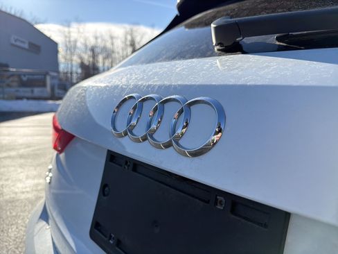 Used 2019 Audi Q3 2.0T Premium image 33