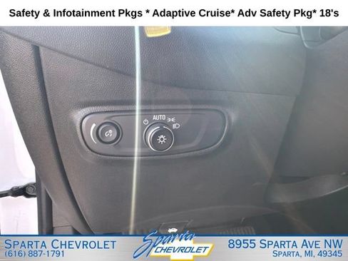 Used 2024 Chevrolet Equinox LT FWD image 17
