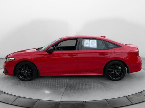 Used 2023 Honda Civic Sport image 4