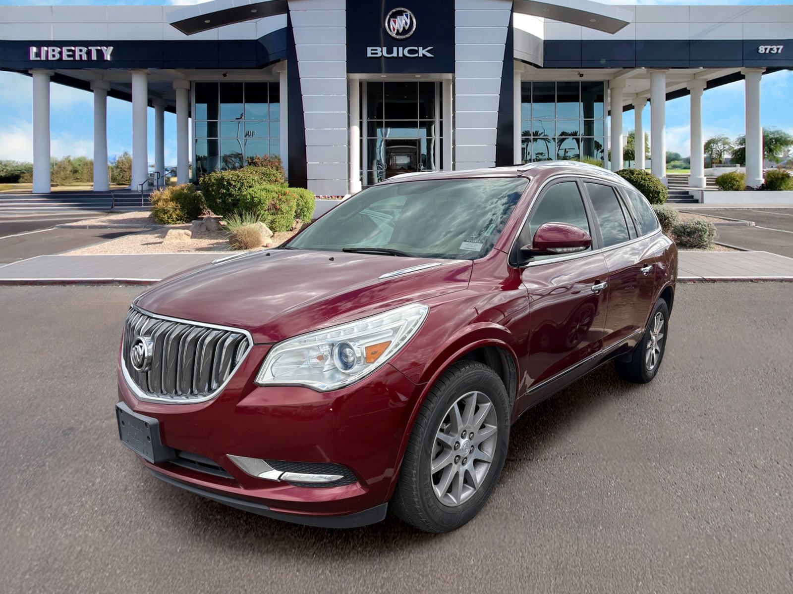 Used 2017 Buick Enclave Leather w/ Trailering Package FWD image 4
