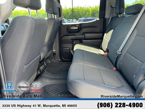Used 2022 Chevrolet Silverado 1500 LT AWD/4WD image 24