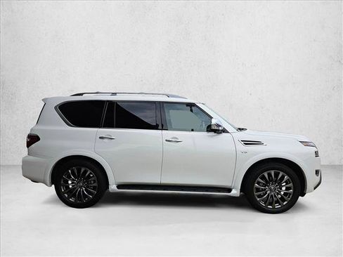 Used 2022 Nissan Armada Platinum RWD image 4