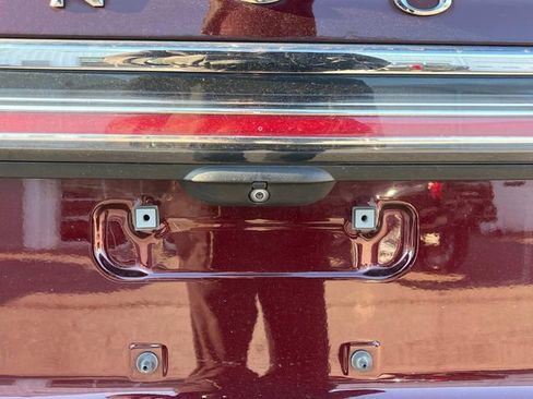 Used 2022 Lincoln Nautilus Reserve image 10