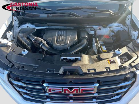 Used 2025 GMC Acadia Elevation image 40