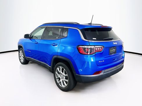 Used 2022 Jeep Compass Latitude AWD/4WD image 5