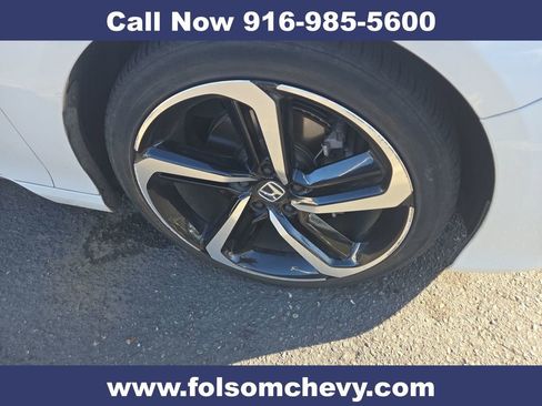 Used 2019 Honda Accord Sport image 2