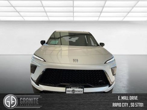 Used 2025 Buick Enclave Sport Touring w/ Super Cruise Package AWD/4WD image 2