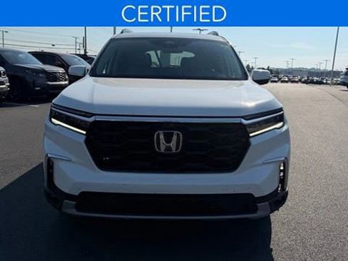 Certified 2025 Honda Pilot Elite image 2