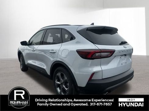 Used 2026 Ford Escape ST-Line image 9