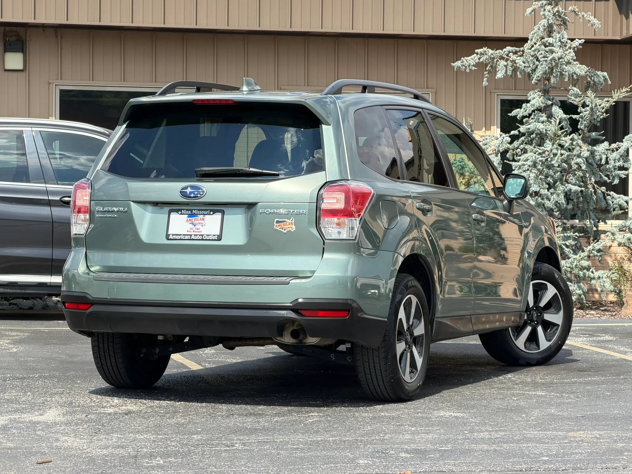 Used 2018 Subaru Forester 2.5i Premium w/ All-Weather Package AWD/4WD image 47