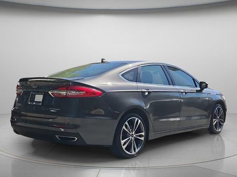 Used 2019 Ford Fusion Titanium AWD/4WD image 7
