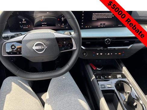 New 2025 Nissan Murano SL image 12