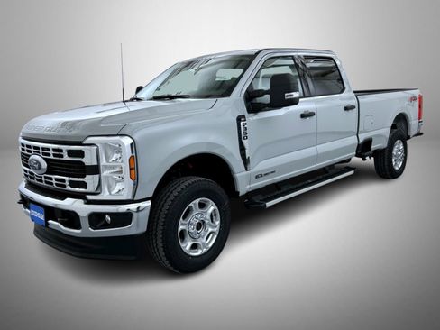 New 2026 Ford F350 XLT image 1