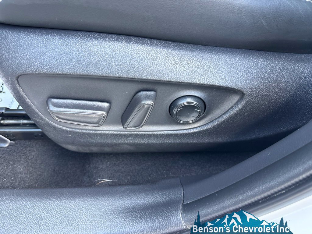 Used 2023 Toyota RAV4 XLE Premium AWD/4WD image 20