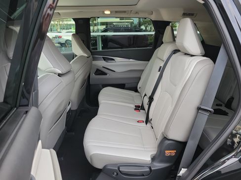 Certified 2026 INFINITI QX60 Luxe w/ Cargo Package image 16