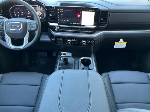 New 2026 GMC Sierra 1500 SLT w/ SLT Premium Plus Package AWD/4WD image 13