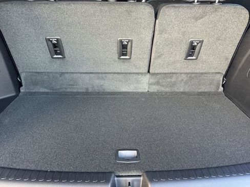 New 2026 Chevrolet Traverse High Country image 21