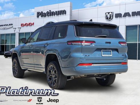 New 2026 Jeep Grand Cherokee L Summit w/ Obsidian Package image 4