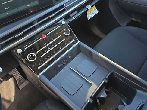 New 2026 Hyundai Santa Fe SE image 24