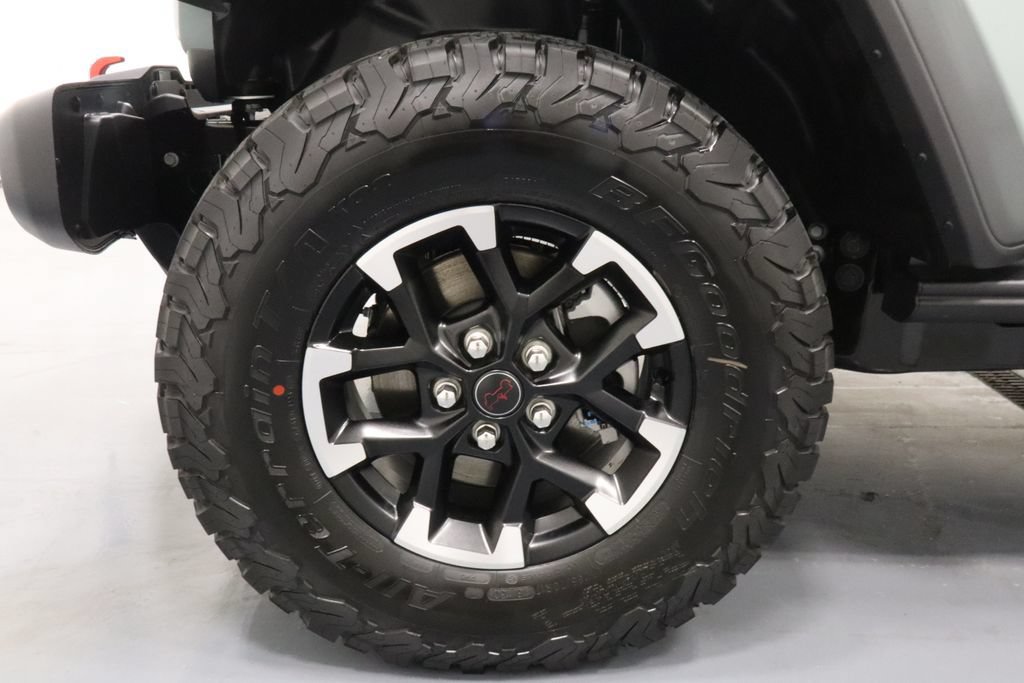 New 2026 Jeep Wrangler Unlimited Rubicon AWD/4WD image 23