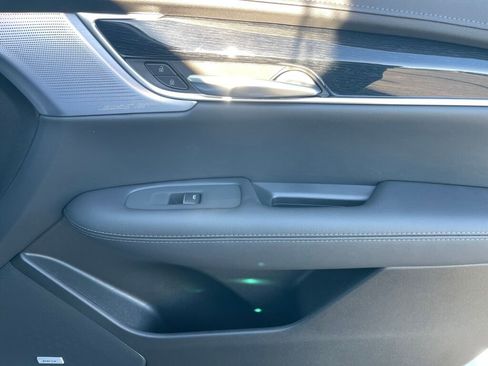 New 2025 Cadillac XT5 Premium Luxury w/ LPO, Floor Liner Package image 15