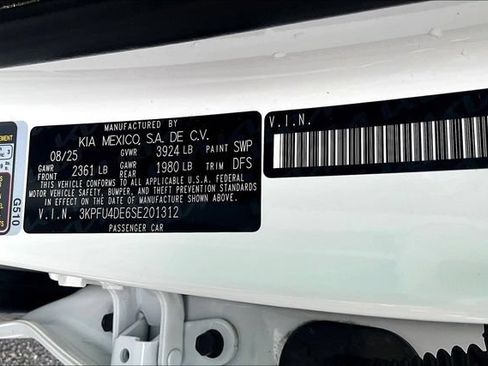 Certified 2025 Kia K4 EX FWD image 18