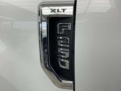 Used 2017 Ford F250 XLT image 22