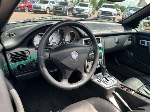 Used 2004 Mercedes-Benz SLK 230 image 2