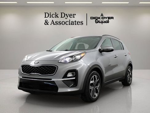 Used 2022 Kia Sportage EX w/ EX Technology Package image 6