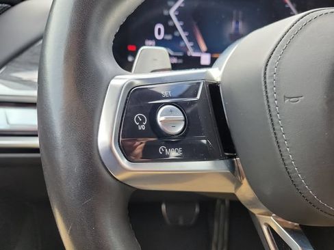 Used 2025 BMW 740i RWD image 24