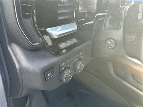 New 2026 Chevrolet Silverado 1500 High Country AWD/4WD image 14