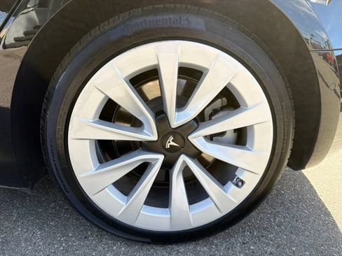 Used 2022 Tesla Model 3 Long Range AWD/4WD image 18