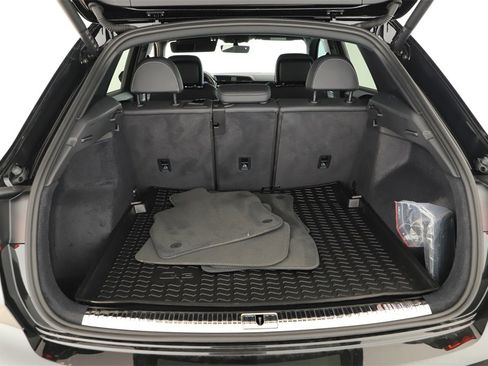 Certified 2024 Audi Q3 2.0T Premium Plus image 29