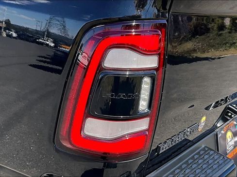 Used 2020 RAM 3500 Laramie AWD/4WD image 32