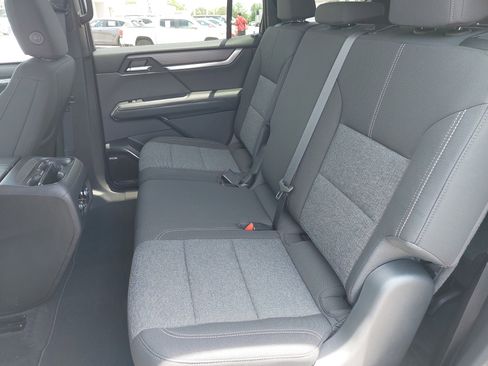 New 2025 GMC Acadia Elevation image 16